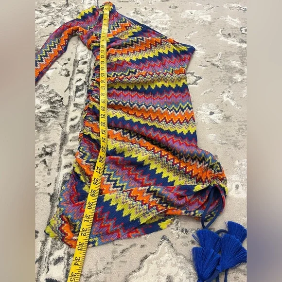 Alexis Devon One-Shoulder Chevron Knit Mini Dress size Small - Picture 11 of 14